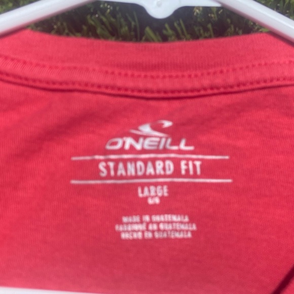 ‼️ACCEPTING OFFERS‼️
 - O’Neill Red T-Shirt - Picture 3 of 3